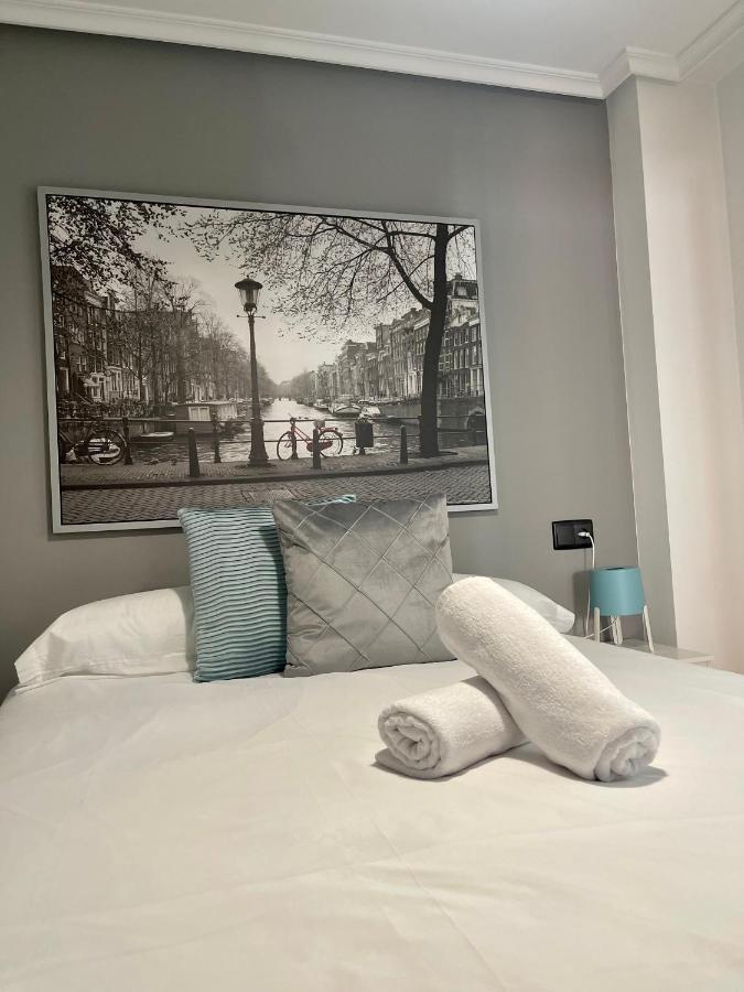 Apartamento Jardin De San Feliz / Fontan Oviedo Bagian luar foto