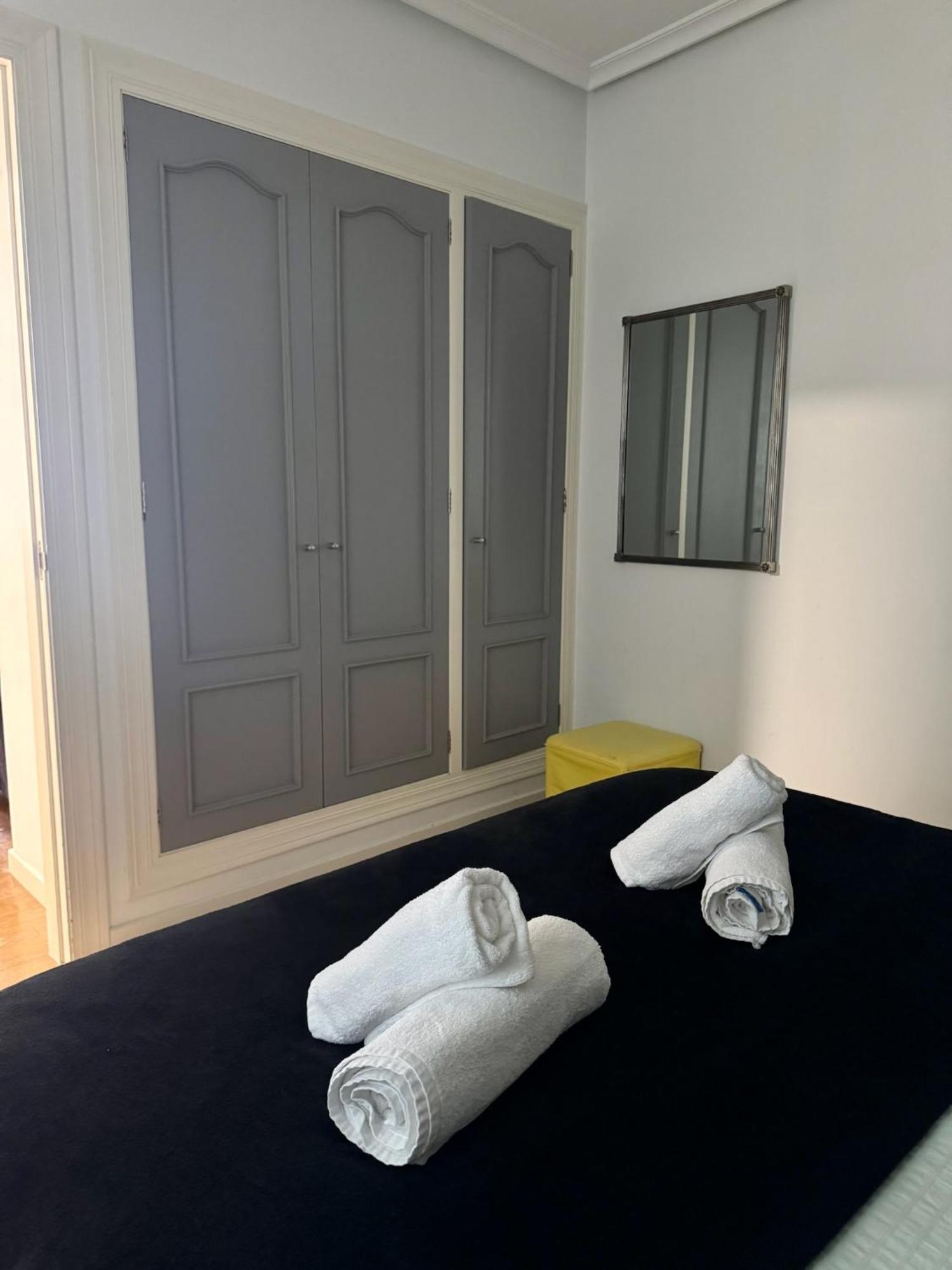 Apartamento Jardin De San Feliz / Fontan Oviedo Bagian luar foto